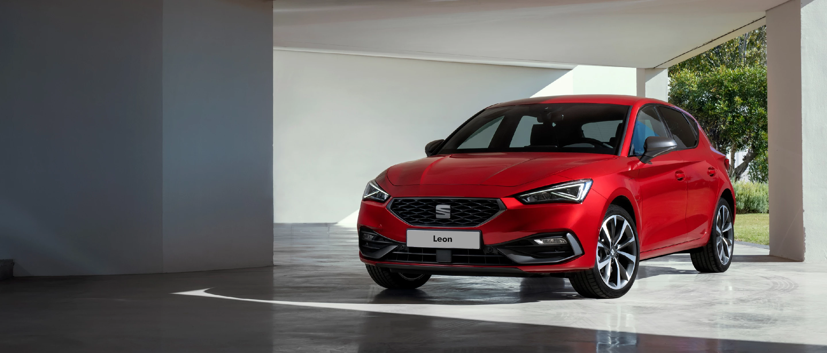 Sitoweb Banner Veicolo Desktop Leon