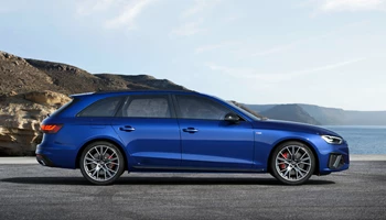 AUDI A4 AVANT 4
